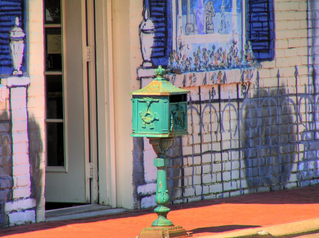 Fancy Mailbox by Brooks Family