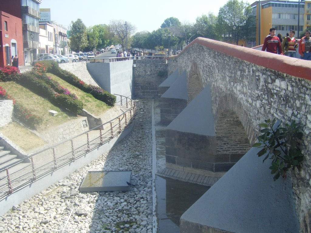 ESCALERAS PUENTE by TEBAS1999