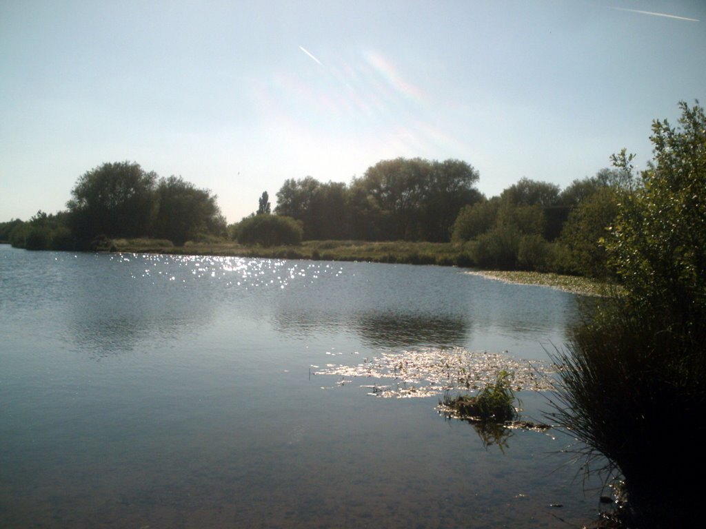 Bellmoor Lake - looking west by tghe-retford