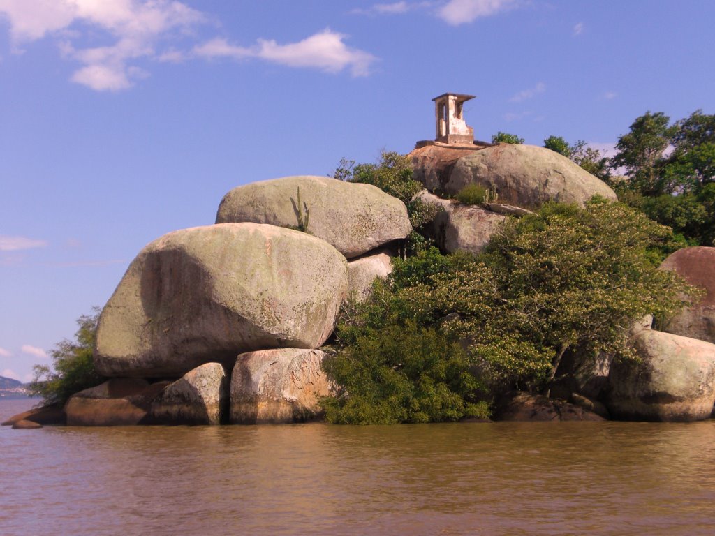 Ilha do Presídio by Márcia Ferri Rocha