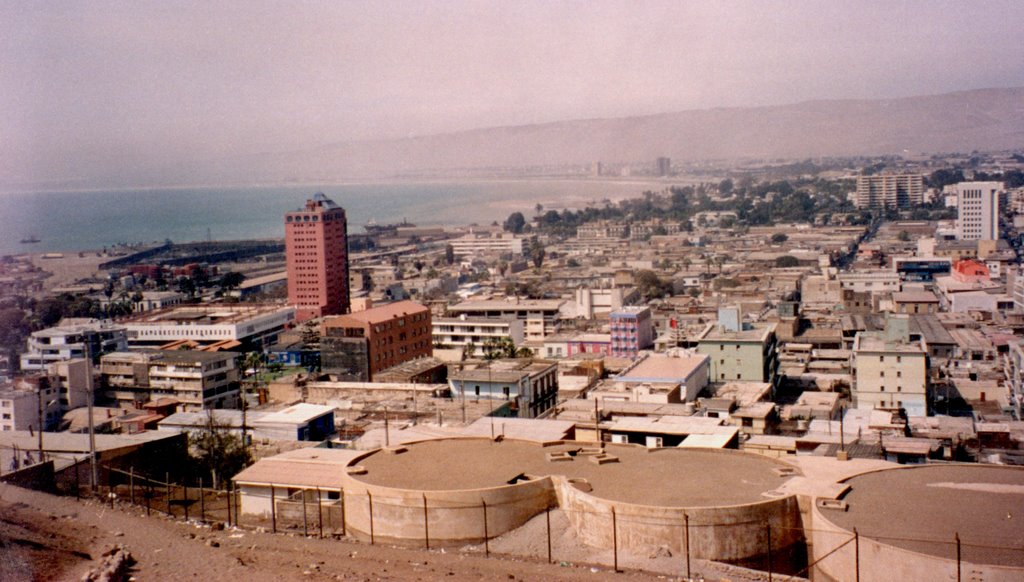 Ciudad (desde Morro de Arica), Arica, XV Región, Chile. by André Bonacin