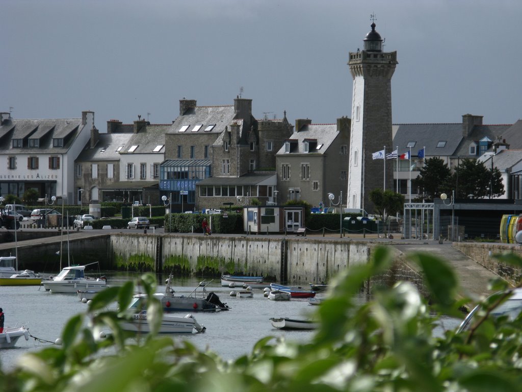 Roscoff - Le port et son Phare by John-mike