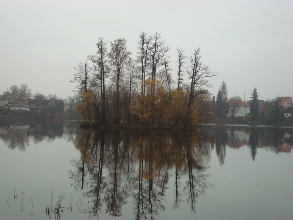 HRADEC LAKE - ecf by emrullaquai