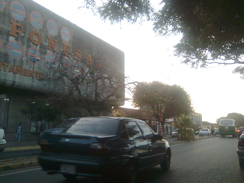 Av. Manaure esq. Garces by JorgeSabio