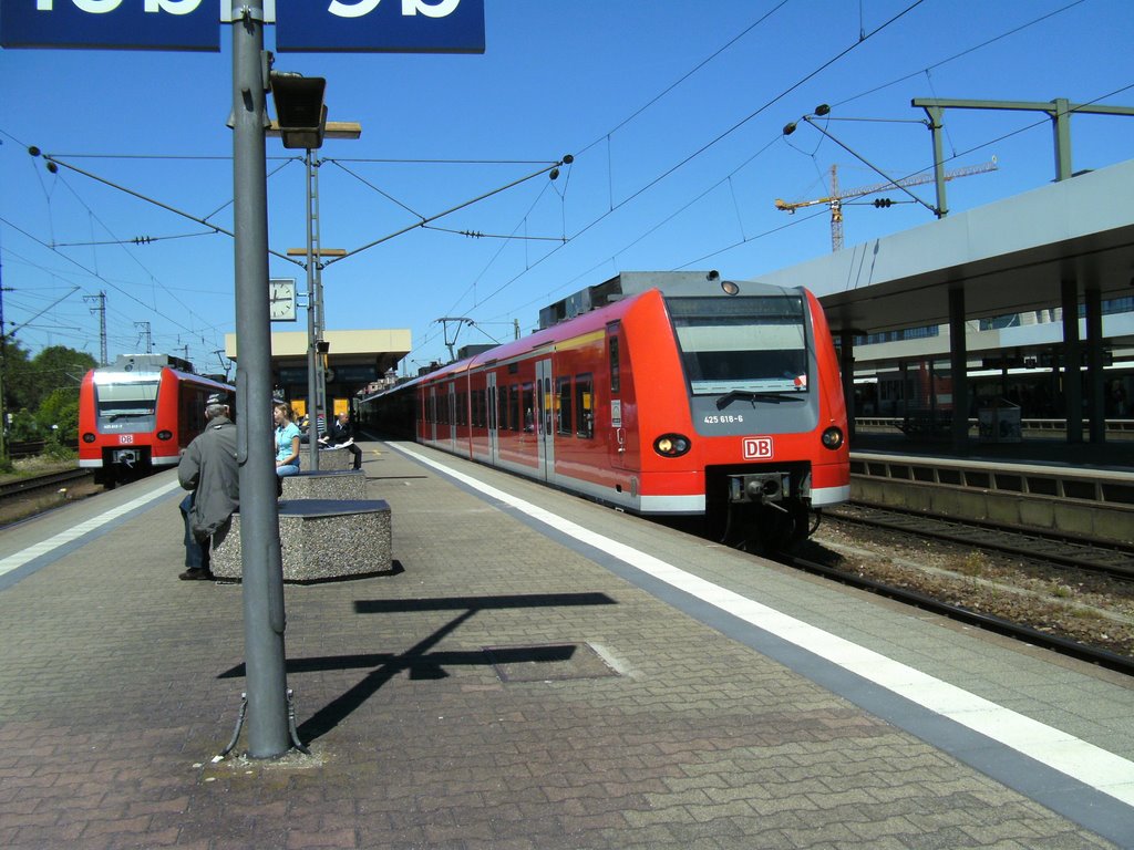 Mannheim_Hauptbahnhof_SBahn by KawaKasper