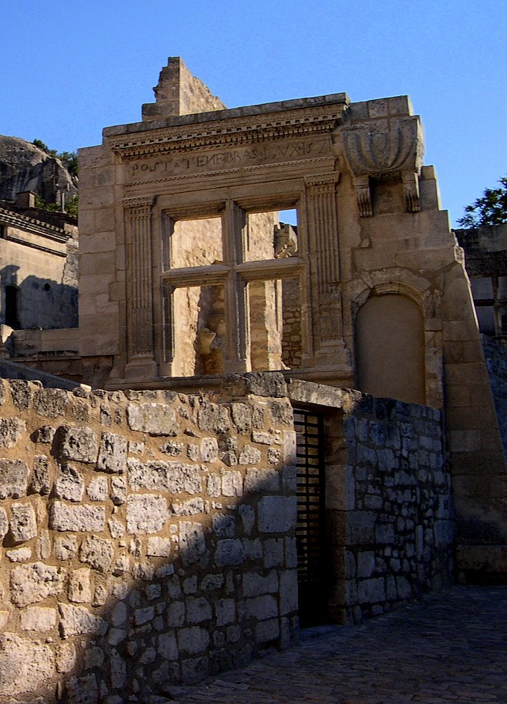 Old town in Baux de Provence by dbsfemino