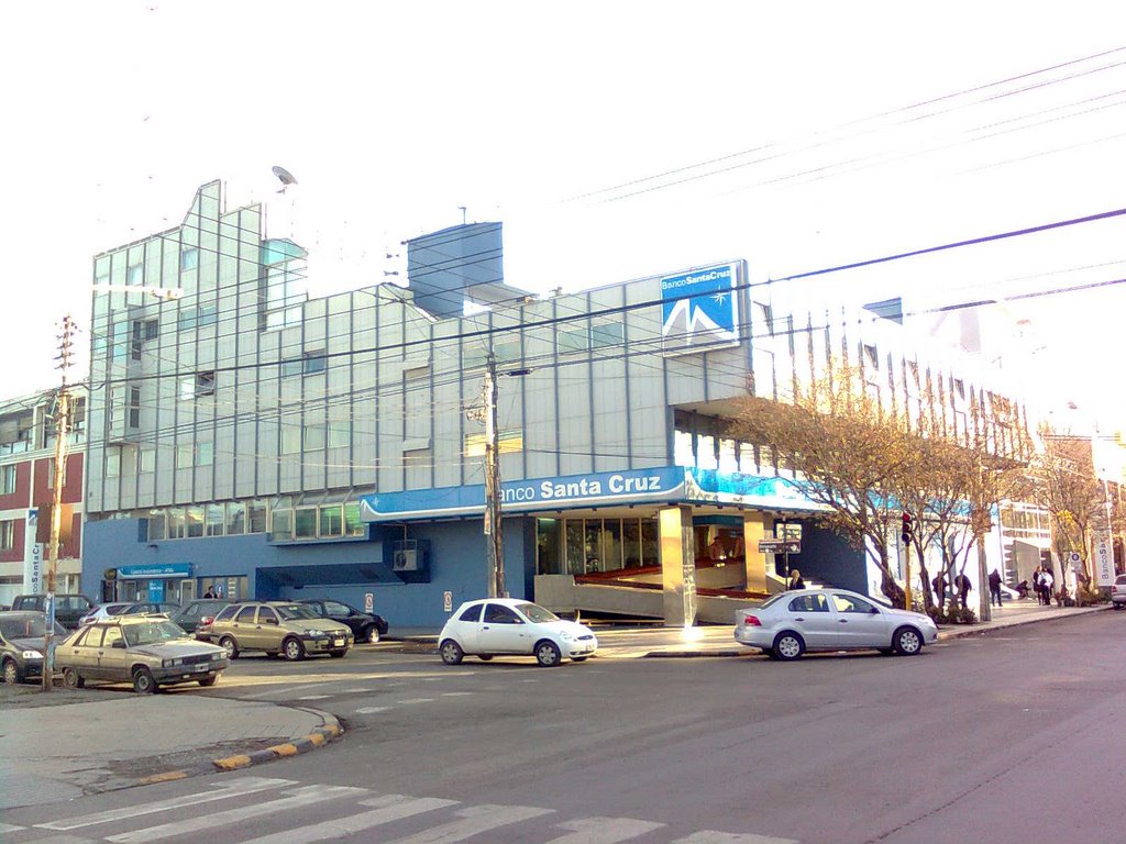 Banco Santa Cruz, Av. Pres. Roca y Errázuriz by fburtin