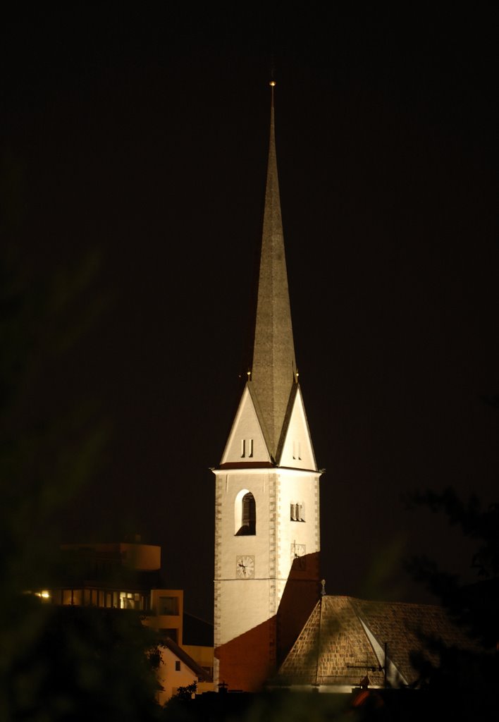 Church at night from our campsite in Italy by Hollija