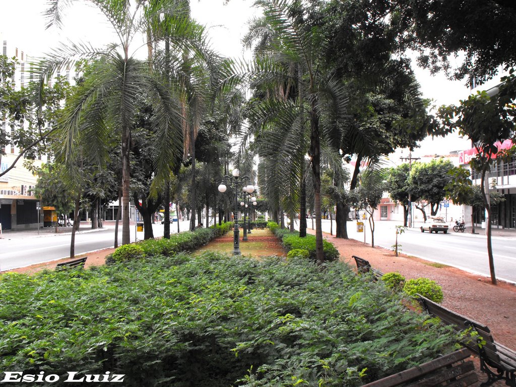 Av. Goiás, Goiânia-GO - Brasil by Esio Luiz