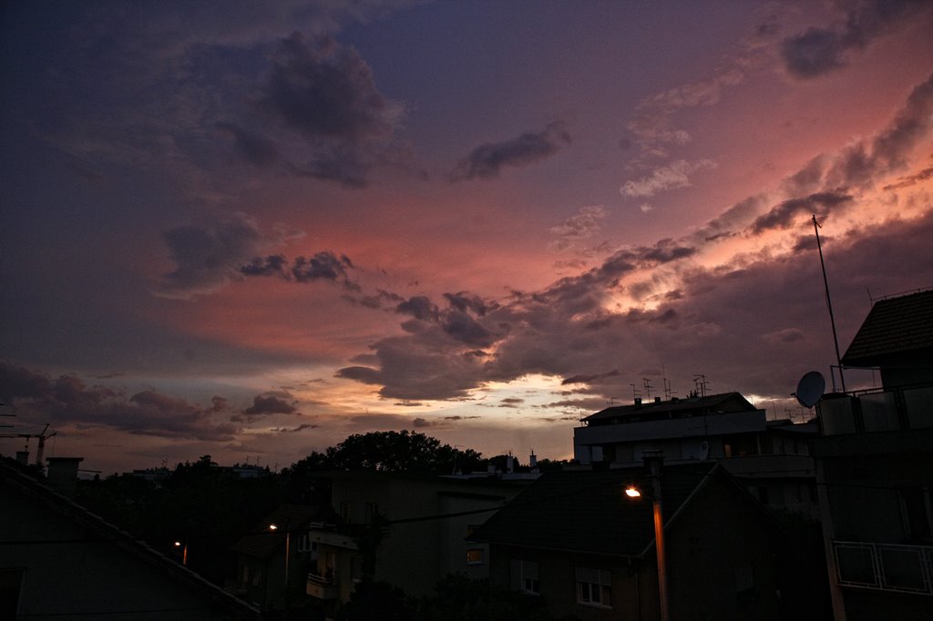 CLOUDY EVENING SKY by sevenLP