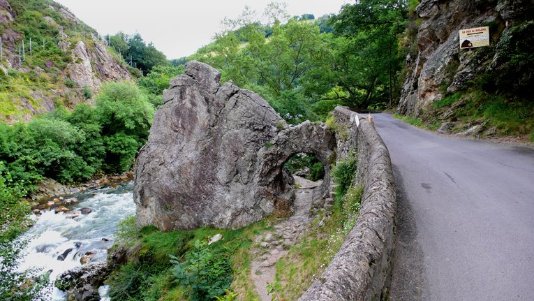 France : Pays Basque (le pas de Roland) by charles pascarel