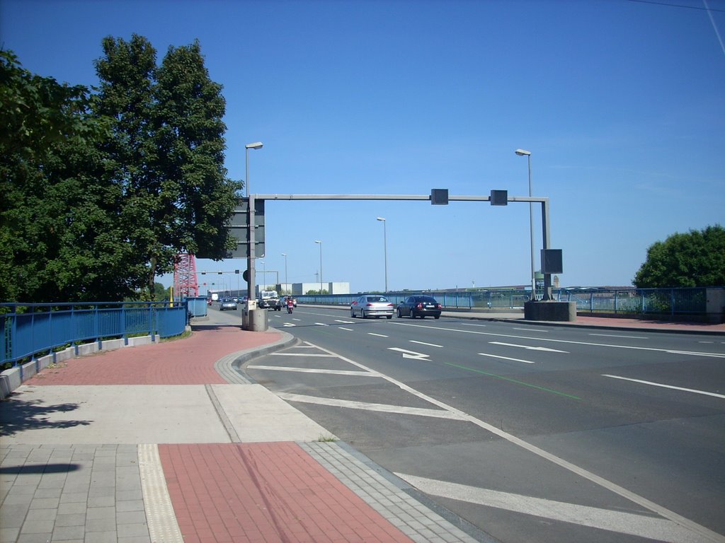 Duisburg-Rheinhausen (Brücke der Solidarität) Mai 2009 by DortmundWestfalica