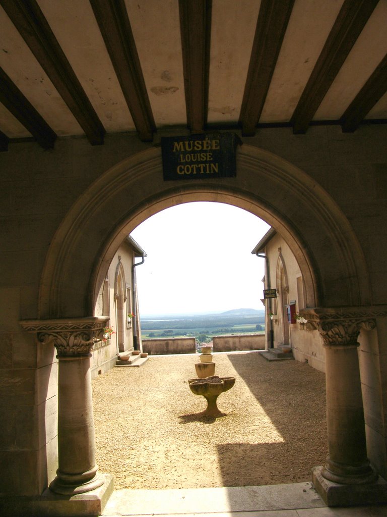 55210 Vigneulles-lès-Hattonchâtel, France by brignon 55