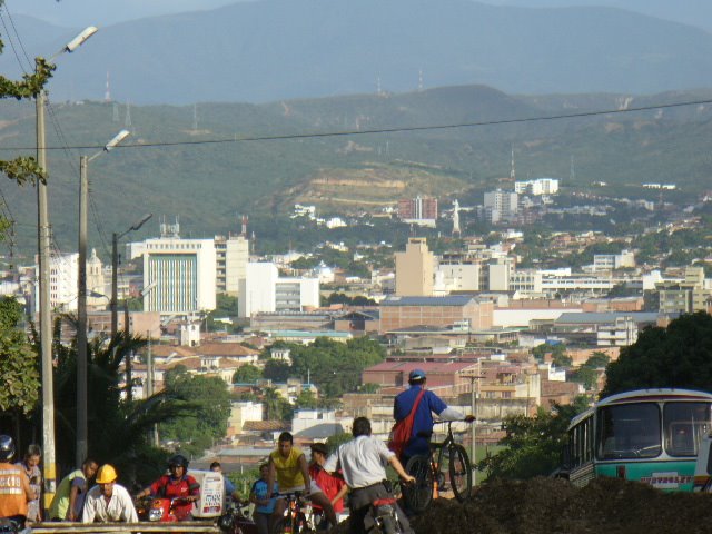 Desde La Autopista Atalaya by CATATUMBO