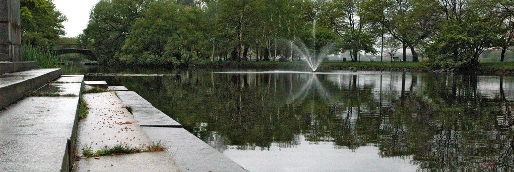 Metropolitan park system centennial steps looking west. Rainy day by JoeFeinsilver