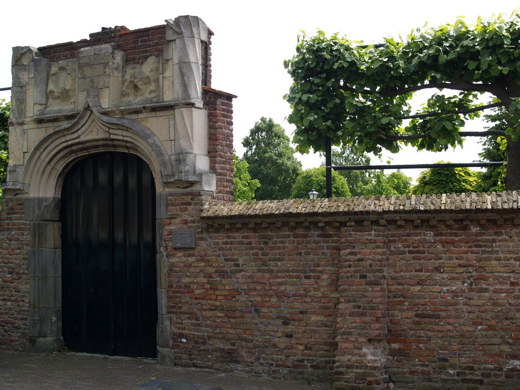 Oude poort 23-05-2009 by Hans van der Aalst