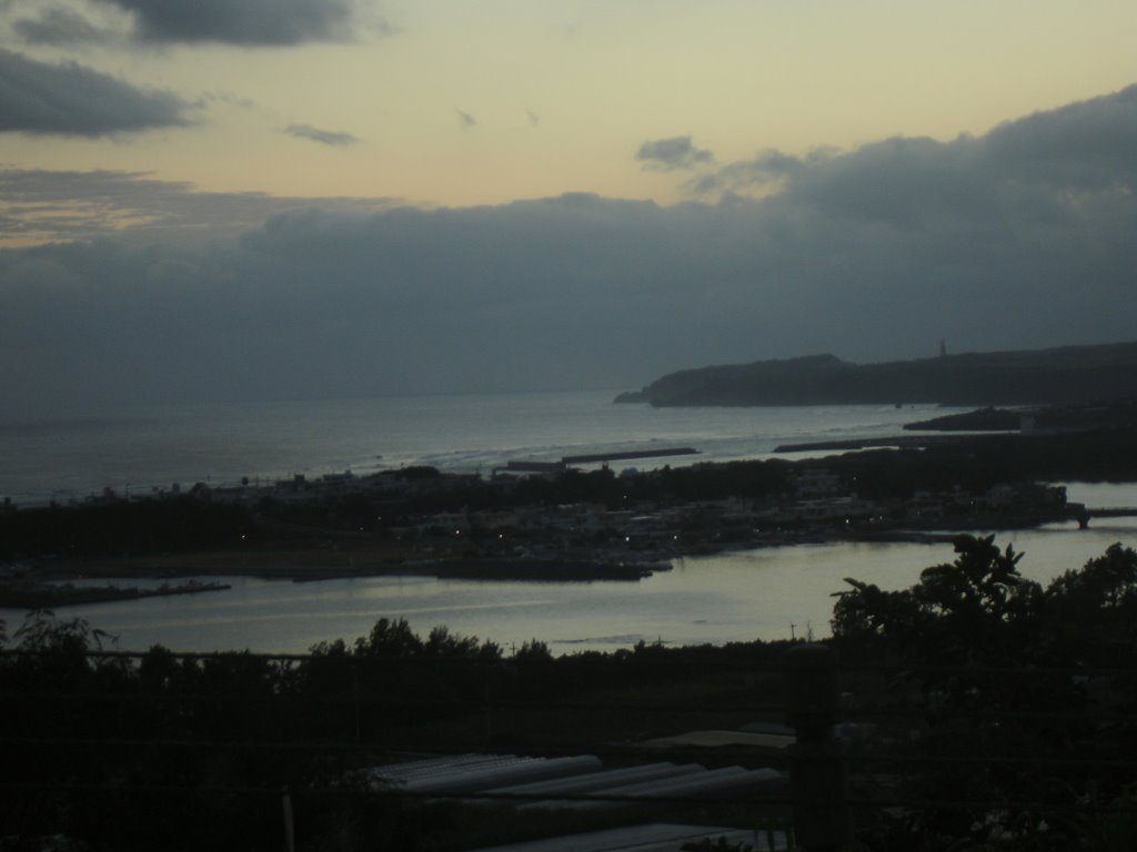 Twilight over Ojima 奥武島の上のたそがれ by geogeek