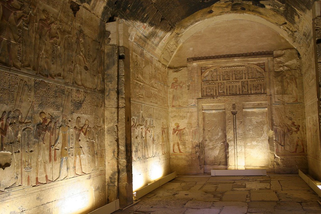 Abydos Tempel Sethos I. Kapelle by Hans-Walter Spitzer