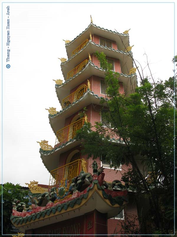 Tháp chùa - Long Phước - Pagoda tower by Vietnam - Paracels