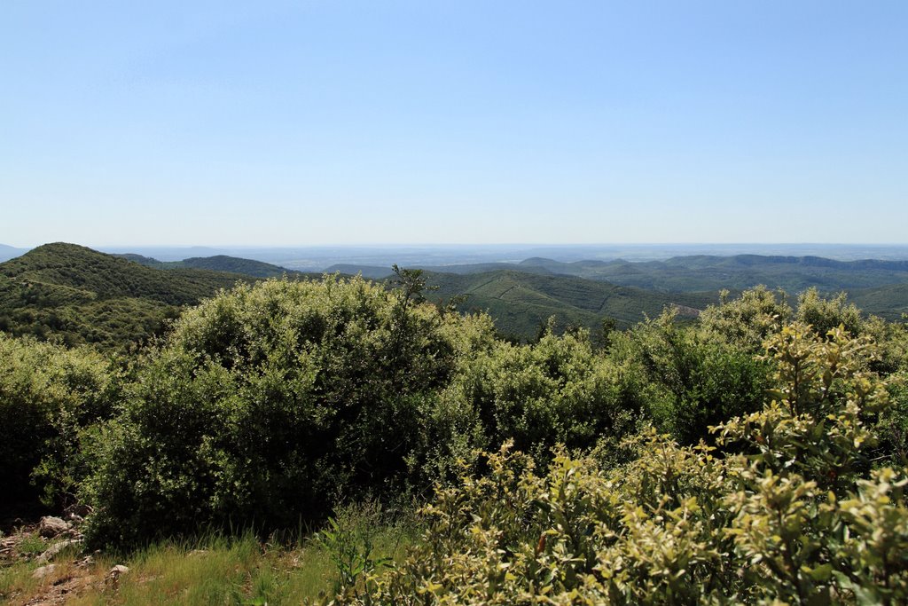 J12: Du col d'Uglas à Alès (4) by Jean Guillo