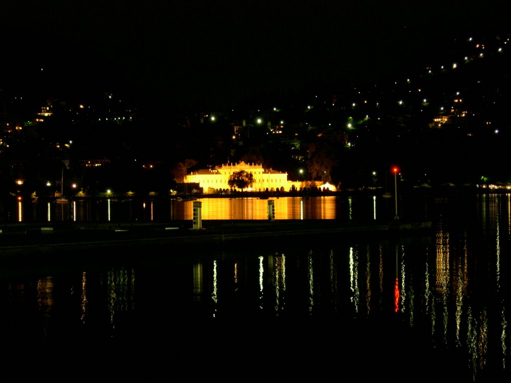 Villa Olmo di notte - Como by Raimondo T