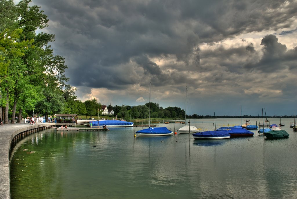 Pfäffiker Seepromenade by smw-pictures