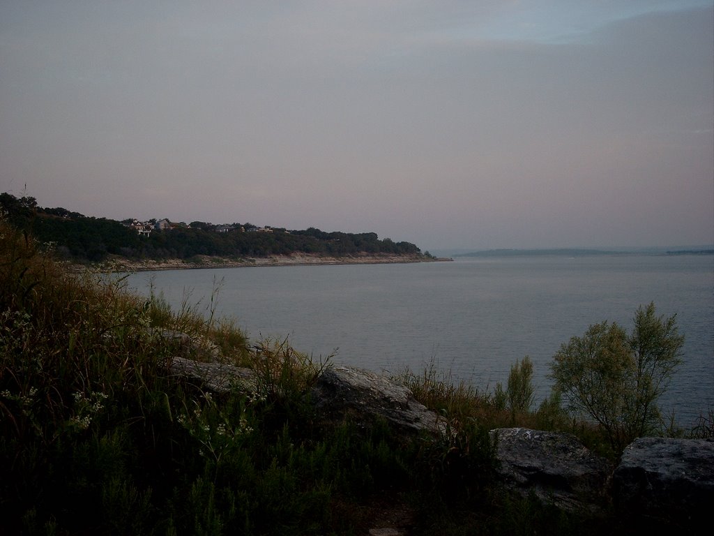 Am Canyon Lake, Texas by Jella