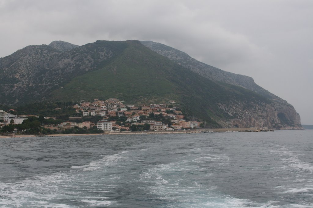 Cala gonone dalla barca by luigi.feletto