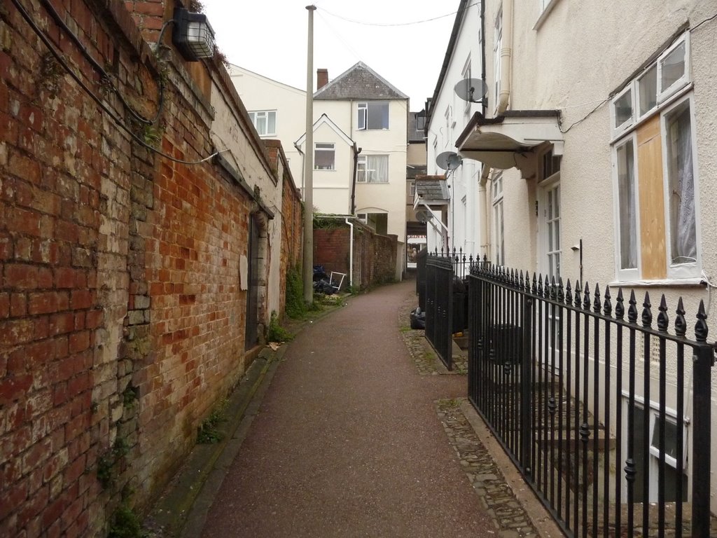 Tiverton : Alleyway by A Photographer