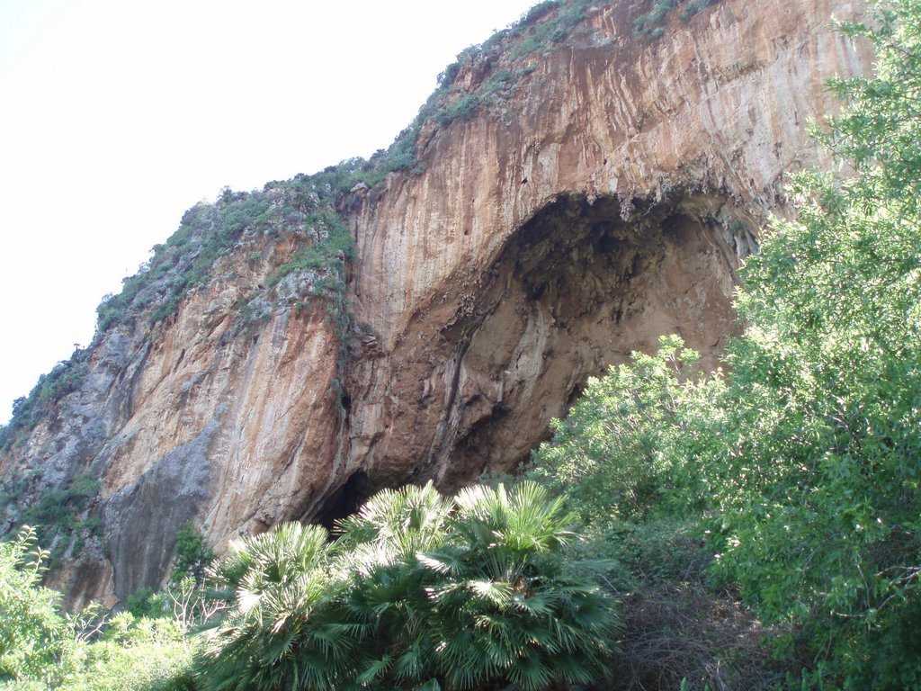 Riserva dello Zingaro - grotta dell'Uzzo by ferdonio