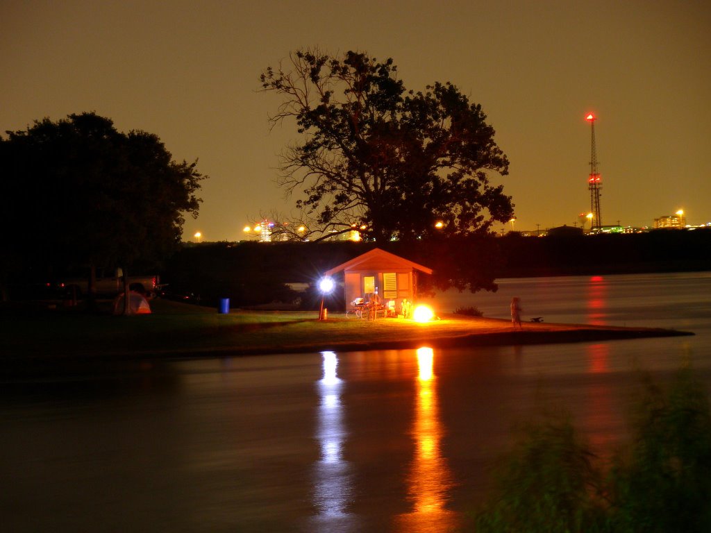 DSC05559 Lake in Texas at night SW view by Volkan YUKSEL