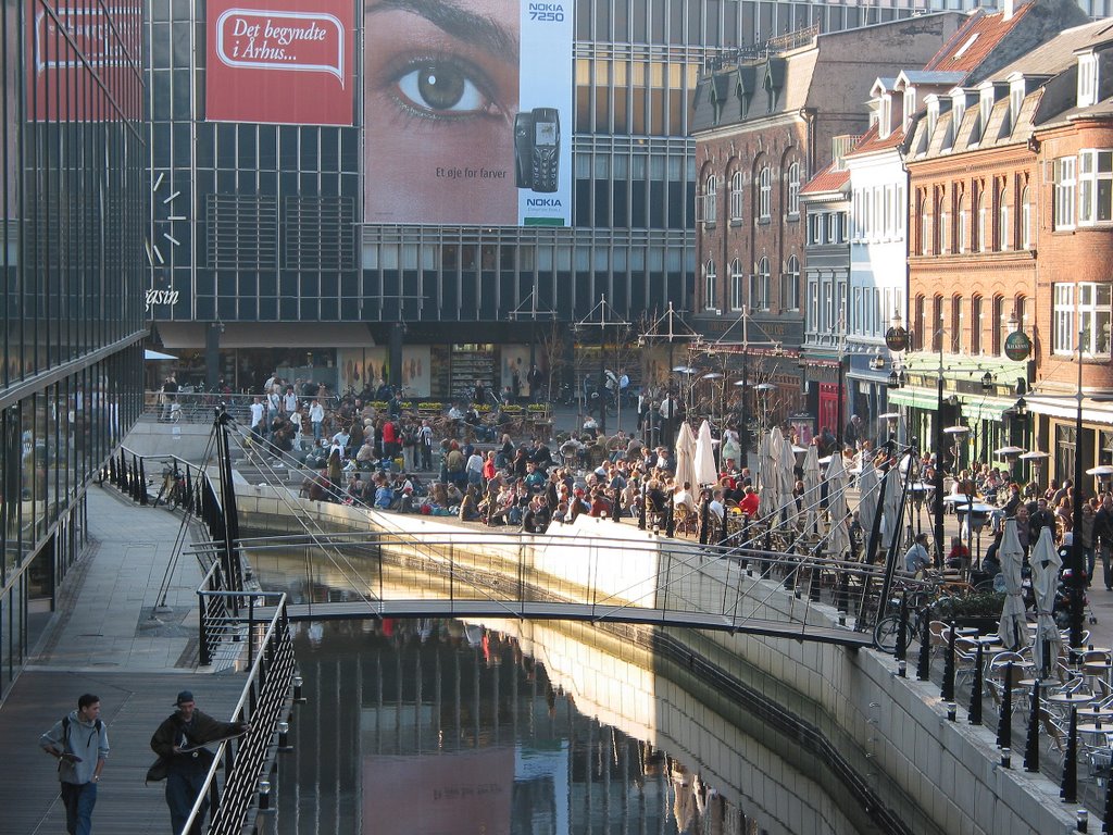 Århus v/ Åen og Magasin by Sus BZ