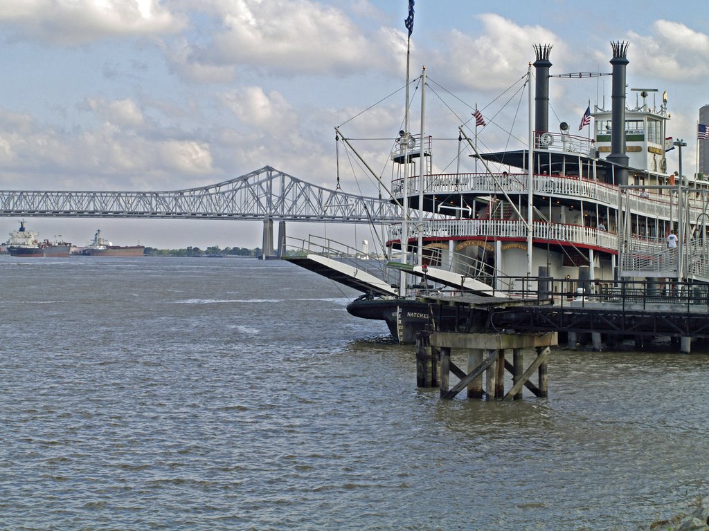 Mississippi River Bridge, New Orleans by Thomas Ueberhoff