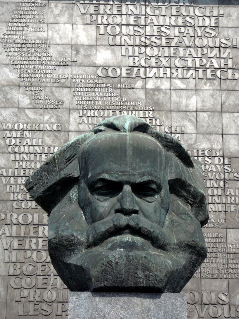 Chemnitz Marxkopf by F.Erler