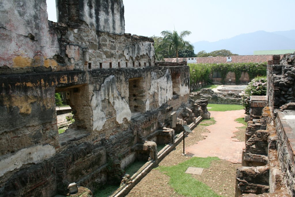 Ruinas de Santo Domingo by QUIQUE MORAN