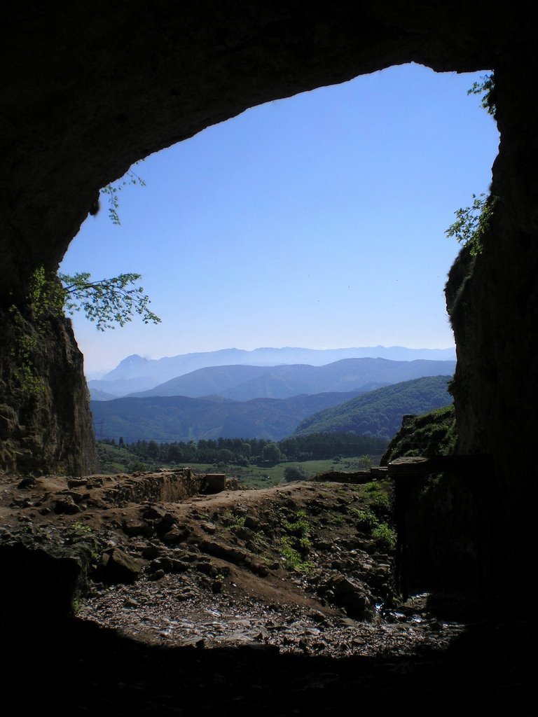 Túnel de San Adrian by castizo