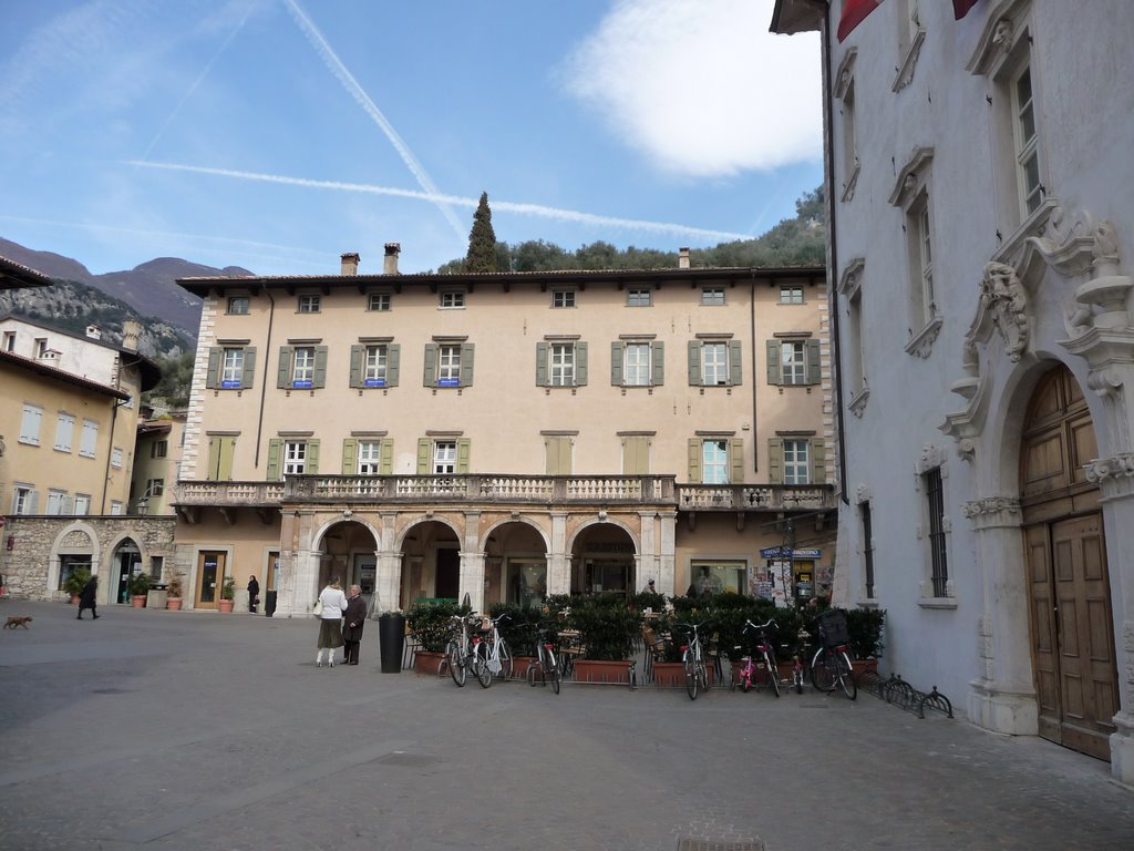 Piazza III Novembre - Arco (TN) by Ilda Casati