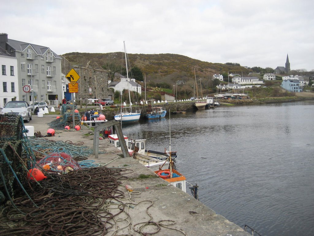 CLIFFDEN HARBOUR by lozchessy