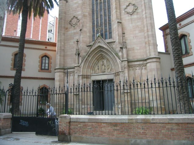 Iglesia de la calle Valencia/Casanovas. by juan palazon navarro