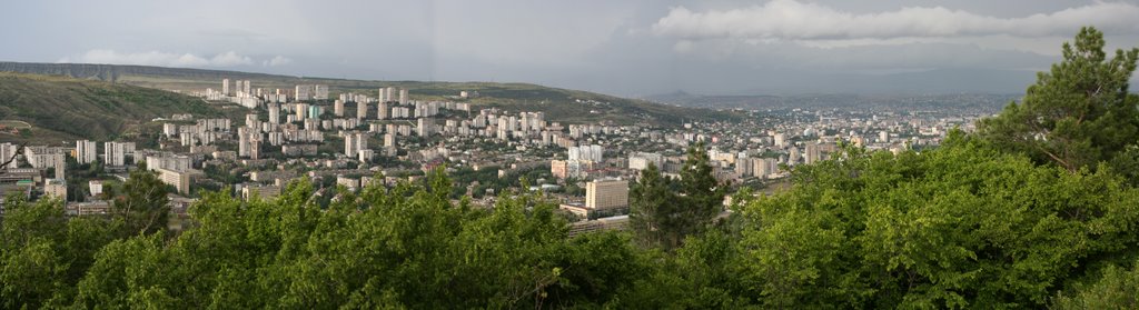 Tskneti Hwy, Tbilisi, Georgia by toreli