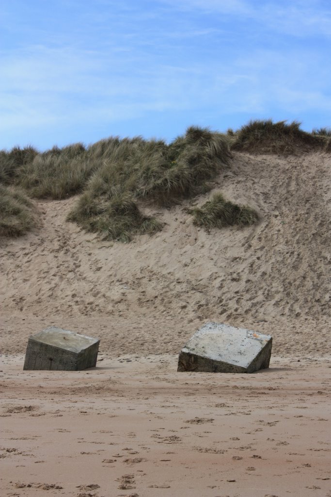 World War II Anti Tank Barriers, Blyth Beach by gvart