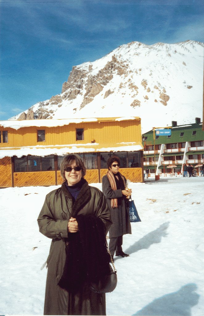 Sila y Susana. Los Penitentes, Mendoza by Armando Buira