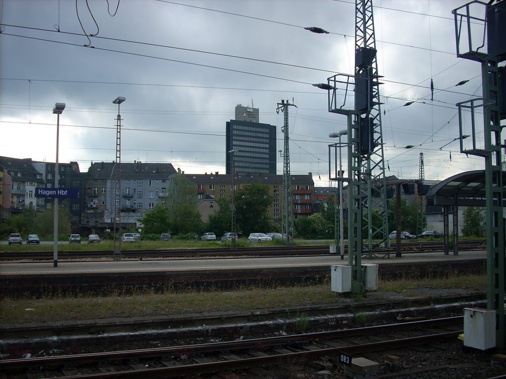 Hagen Hbf Gleis:8 (Hagen-Innenstadt/ Agentur für Arbeit Hagen) Mai 2009 by DortmundWestfalica