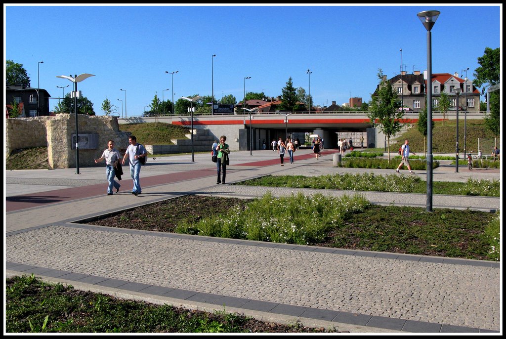 Rondo Mogilskie Underpass Krakow by Peter Downes