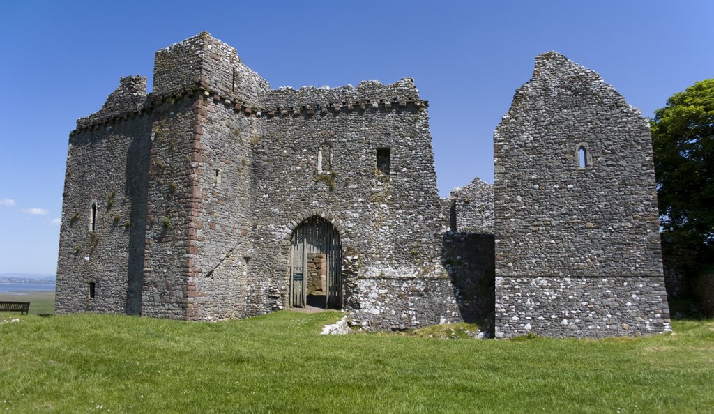 Weobley Castle, Gower Peninsula by fillup