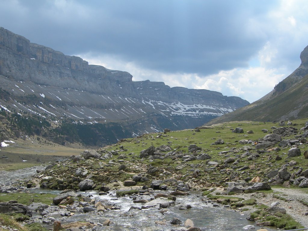 Ordesa, Torla (Huesca) by Beario