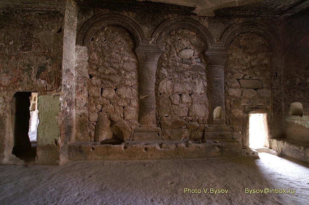 Çavuşin, Avanos/Nevşehir, Turkey by Vladymyr Bysov