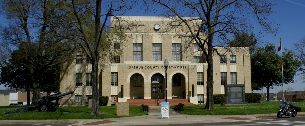 Upshur County Court House by deyijiao