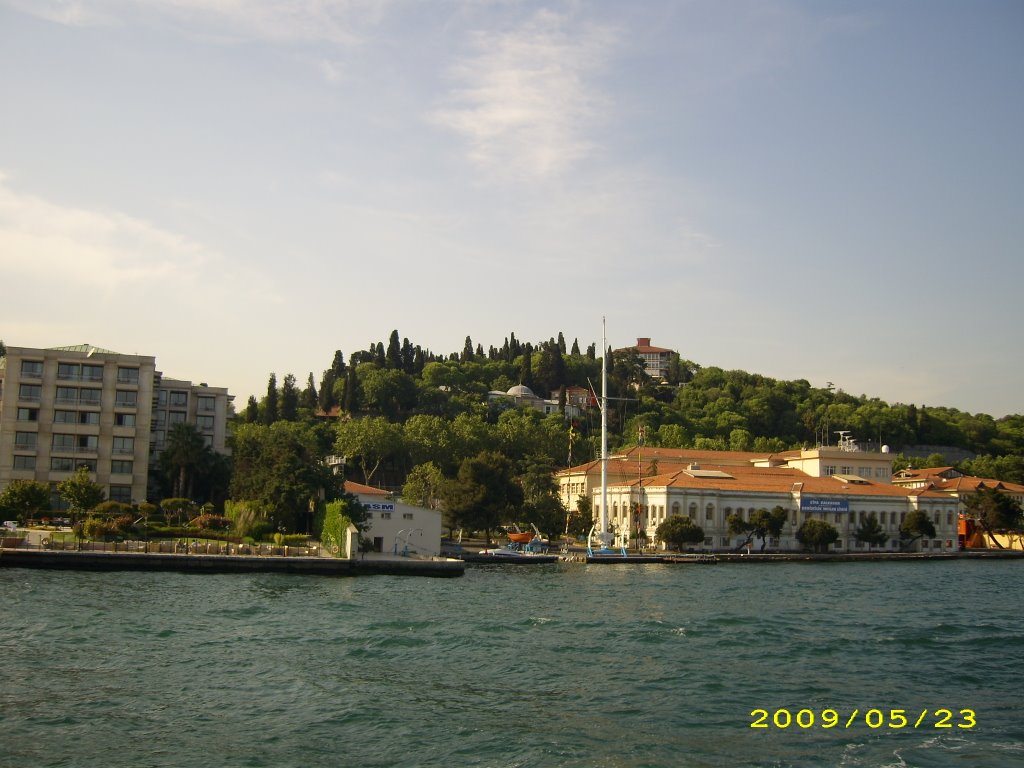 Bosphorus by osmanbektay