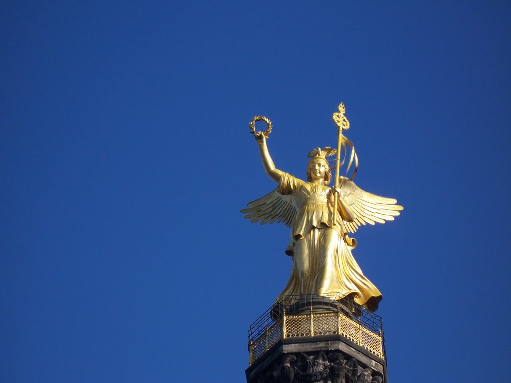 Engel auf der Siegessäule by Harald Krause